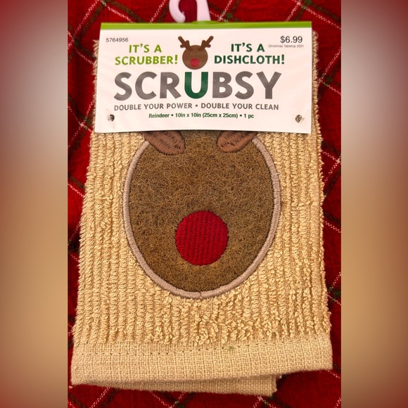 🎄🥂SOLD~Christmas Kitchen Towel & Reindeer Wash Cloth.  Cheers to another Year‼️ - Picture 2 of 6